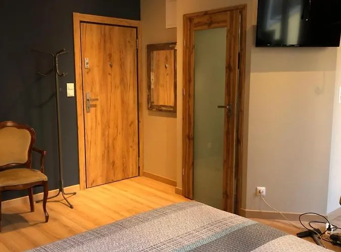 Apartment Rybaki 28 *